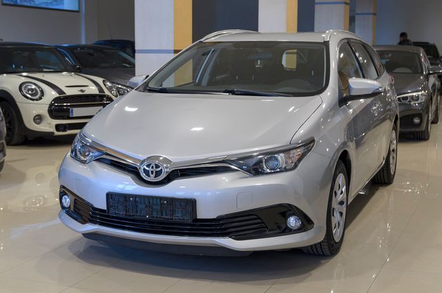 Toyota Auris Touring Sports 115D Active