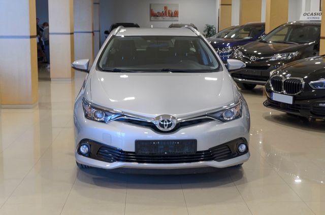 Toyota Auris Touring Sports 115D Active