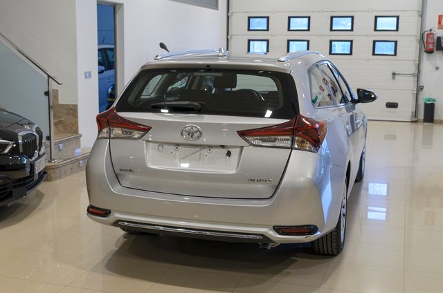 Toyota Auris Touring Sports 115D Active