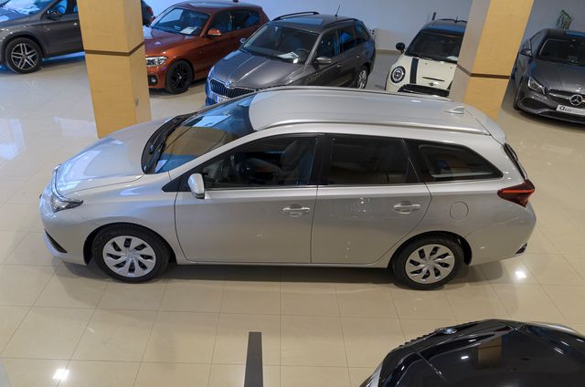 Toyota Auris Touring Sports 115D Active
