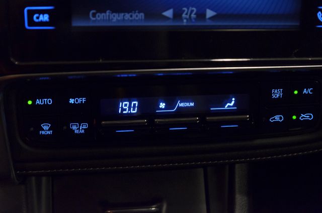 Toyota Auris Touring Sports 115D Active