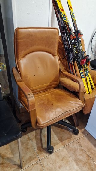 Lote Muebles: Sillón, Silla Oficina, Triciclo