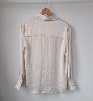 Camisa satén Mango