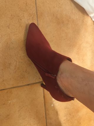 Botines granates tacón alto
