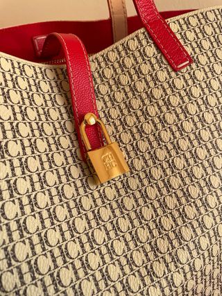 Bolso CH Shopping Matryoshka Locked Beige/Rojo