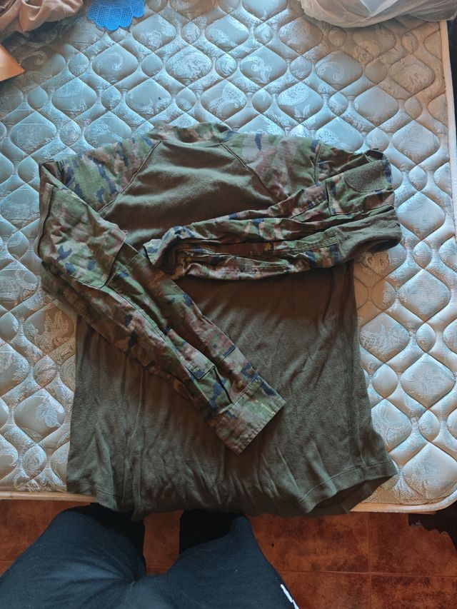 Sudadera militar técnica camuflaje verde Militar