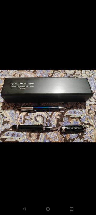 2 penne con confezione di cui una balenciaga