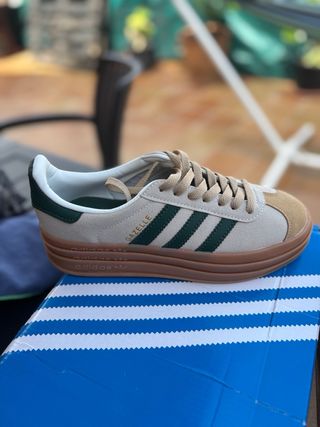 Adidas Bambas Deportivas Beige y Verde