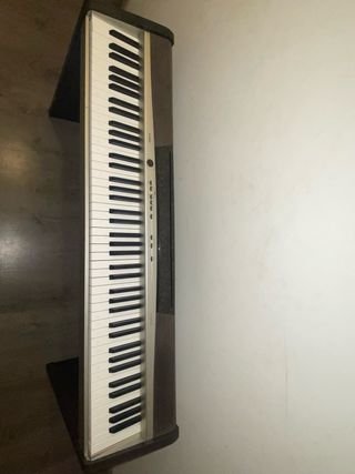 Piano digital Casio PX-120
EN PERCTAS CONDICIONES!