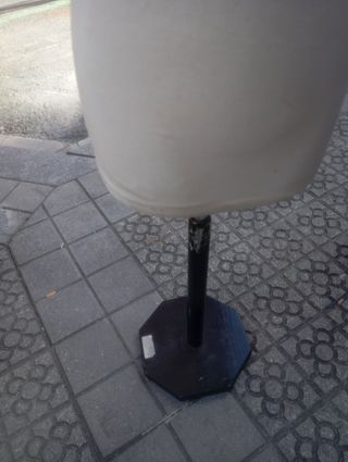 Maniquí blanco para ropa