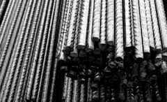 BARRAS DE HIERRO CORRUGADO O LISOS