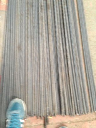 BARRAS DE HIERRO CORRUGADO O LISOS