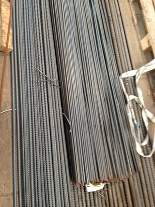 BARRAS DE HIERRO CORRUGADO O LISOS