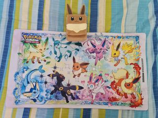 Alfombra Pokémon Eevee y evoluciones