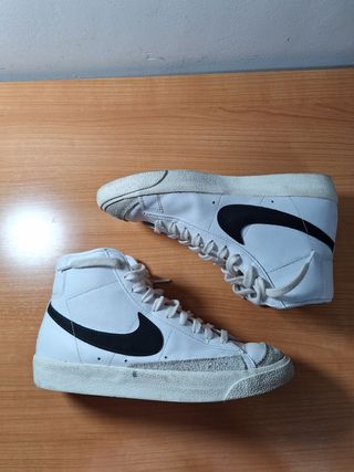 Zapatillas Nike Blazer Blancas y Grises