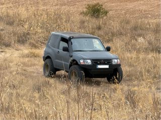 Mitsubishi Montero 2001