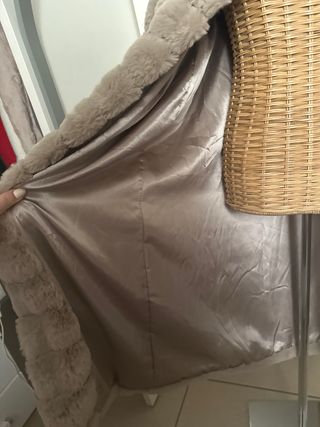 Pelliccia sintetica beige