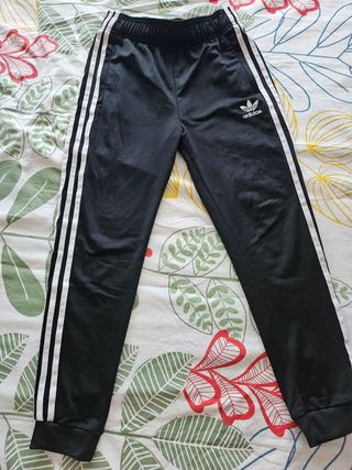 Pantalón chándal Adidas negro
