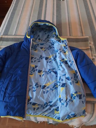 Chubasquero reversible azul y turquesa para 3 o 4