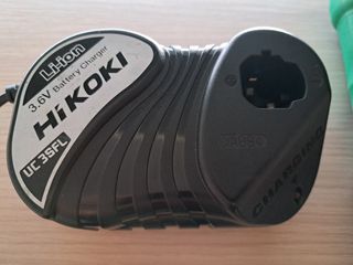 Taladro Atornillador HiKOKI 3.6V + Cargador