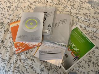 Xbox 360 250GB con 2 mandos y caja original