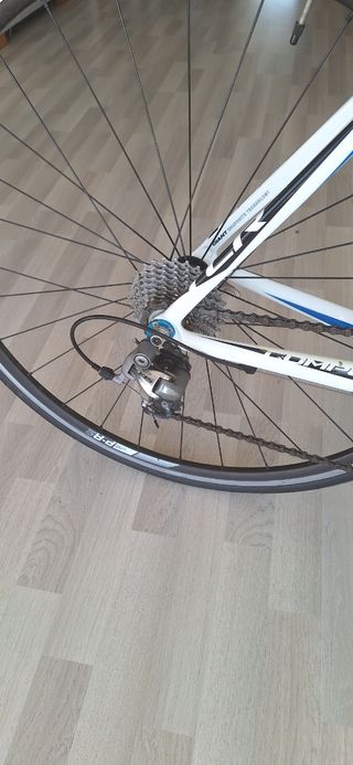 Bicicleta Carretera Giant TCR Blanca