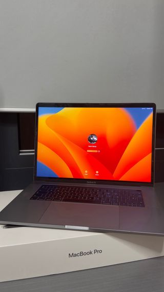 MacBook Pro 15 Intel Core i7 4 núcleos 2017