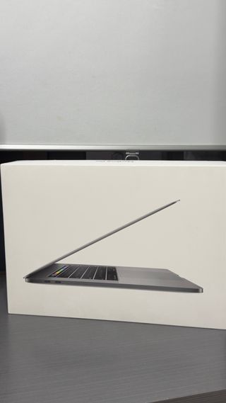 MacBook Pro 15 Intel Core i7 4 núcleos 2017