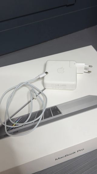 MacBook Pro 15 Intel Core i7 4 núcleos 2017