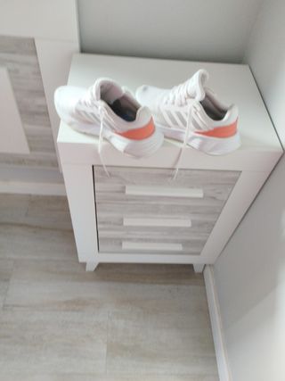 Zapatillas Adidas Blancas y Naranja