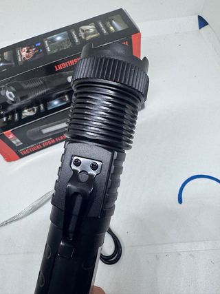 Linterna Táctica Zoom USB Potente