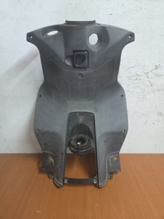 Contraescudo Piaggio NRG