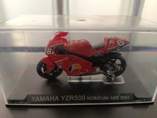 Maqueta Moto Yamaha YZR500 Norifumi Abe 2001