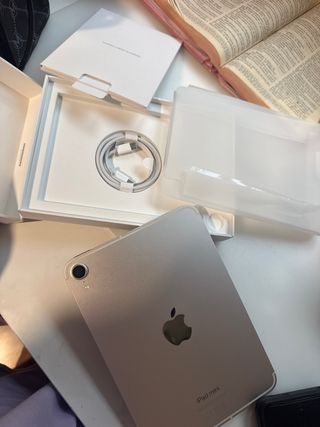 iPad mini (A17 Pro) Wi-Fi + cellulare argento
