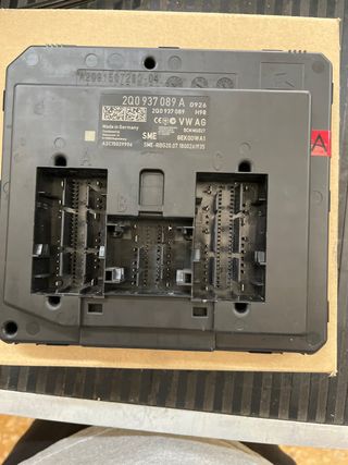 Caja electrónica 2Q0937089A para SEAT VW