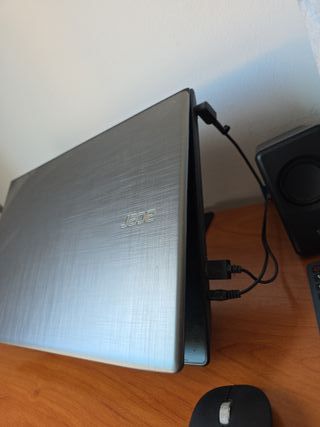 Acer Aspire E 15 ES1-575G-76VN
