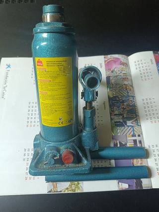 Gato Hidráulico s/muestra 