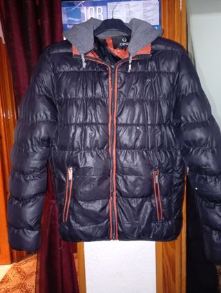 Cazadora niño negra y naranja