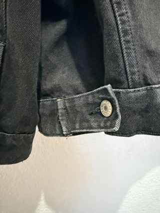 Chaqueta vaquera negra Pull&Bear Talla L