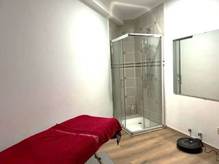 Local comercial en alquiler en Ensanche - Sar en Santiago de Compostela