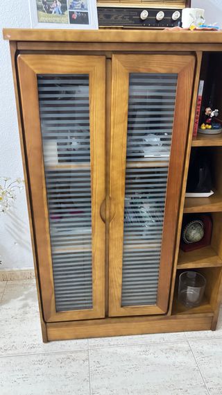 Mueble madera vitrina y estantería