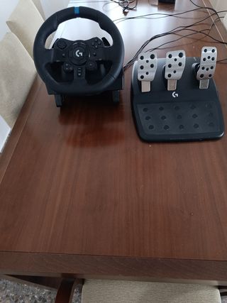 Volante Logitech G923 para PC y Play