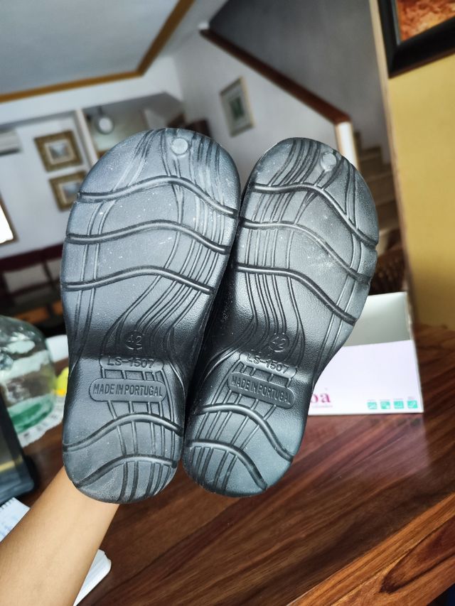 Zuecos Comfort negros