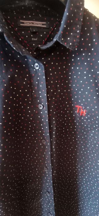 Camisa Tommy Hilfiger azul marino  Corazones