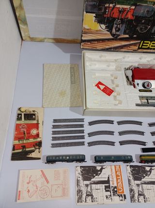 Tren Ibertren 132 3N Muy Completo con Caja Años 70