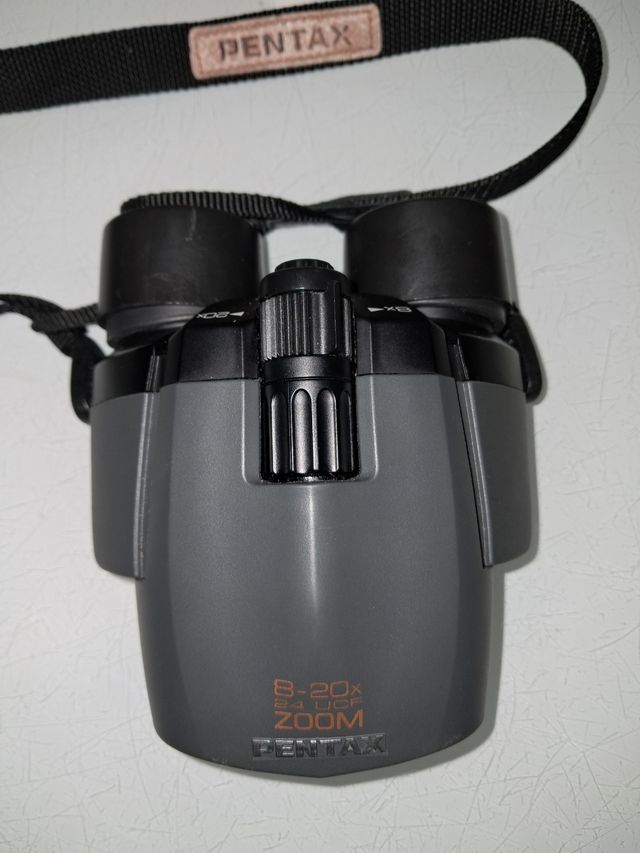 Prismáticos Pentax 8-20x24 Zoom