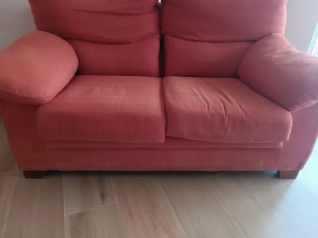 Sofá de tela naranja/rojo