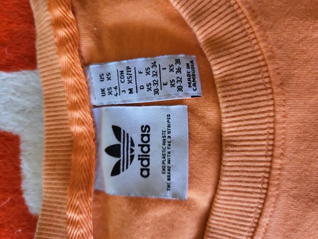 Camiseta Adidas Naranja.