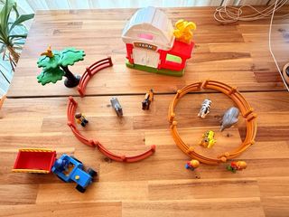 Granja Estilo Playmobil con Animales y Figuras