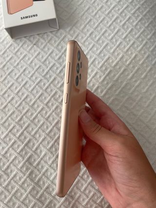 Móvil Samsung Dorado
